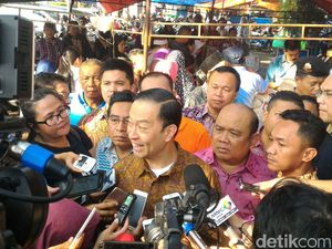 Dari Rawamangun, Mendag Lembong Blusukan ke Pasar Kramat Jati