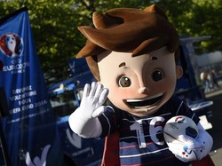 Ups! Googling tentang Maskot Euro 2016, Mainan Dewasa Ikut Muncul