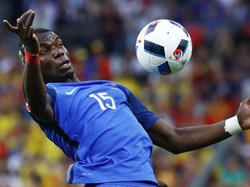 Pogba Tenggelam di Stade de France