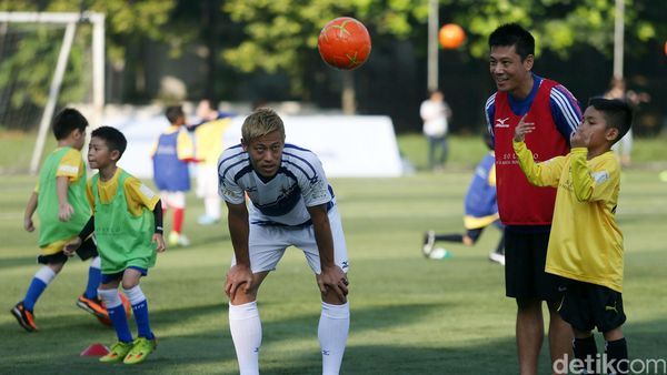 Coaching Clinic ala Keisuke Honda untuk Anak-Anak di Jakarta