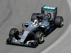 Hamilton Kembali Ukir Waktu Tercepat