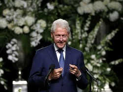 Bill Clinton Kagumi Muhammad Ali yang Tak Terbelenggu Penyakitnya