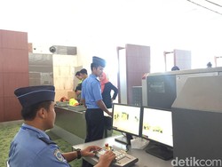 11 Barang Ini Harus Dikeluarkan Saat Security Check di Bandara dan Alasannya