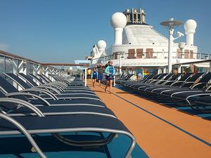 Beda! Ini Rasanya Lari Pagi di Atas Kapal Pesiar Terbesar Asia