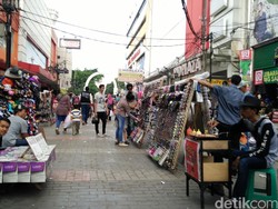 PKL di Dekat Rumah Dinas Ridwan Kamil kembali Menjamur