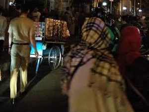 Telusuri Penemuan 32 Botol Miras, Polisi Gelar Razia di Pancoran Jakarta