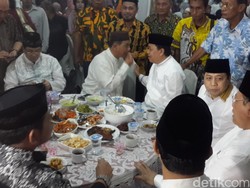Akrabnya Para Mantan Caketum Golkar Berkumpul di Rumah Agung Laksono