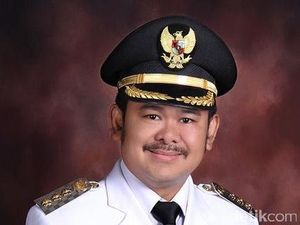 Wali Kota Serang Sudah Tegur dan Minta Satpol PP Ganti Dagangan Ibu Warteg Wali Kota Serang Sudah Tegur dan Minta Satpol PP Ganti Dagangan Ibu Warteg