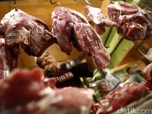 Jelang Lebaran, Harga Daging Sapi di Cimahi Diprediksi Rp 150 Ribu/Kg Jelang Lebaran, Harga Daging Sapi di Cimahi Diprediksi Rp 150 Ribu/Kg