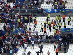 Buntut Insiden di Marseille, UEFA Akan Perketat Keamanan