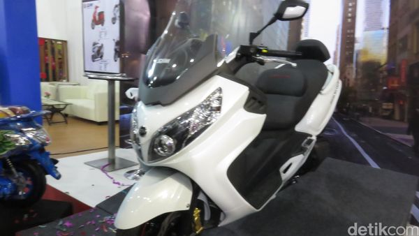 SYM MAXSYM 600i ABS, Skuter Bongsor dari Taiwan