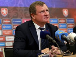 Tekad Menang Pelatih Republik Ceko yang Masih Minim Pengalaman