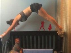 Kreativitas Ibu Olahraga Sambil Menjaga Anak: Manfaatkan Boks si Kecil