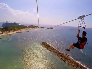 Inikah Flying Fox Terpanjang Sedunia di Atas Air?