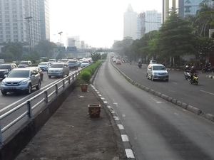 Jalur TransJakarta di Jalan MT Haryono Disterilisasi, Ini Penampakannya Jalur TransJakarta di Jalan MT Haryono Disterilisasi, Ini Penampakannya