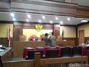Sidang Kasus Pengacara LBH, Polisi: Pendemo Diingatkan Tak Lewati Batas Waktu