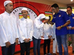 Komunitas Ferrari Buka Bersama Anak Yatim Komunitas Ferrari Buka Bersama Anak Yatim