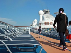 Liburan Naik Cruise, Solusi Wisata Nyaman Dengan Pasangan & Buah Hati