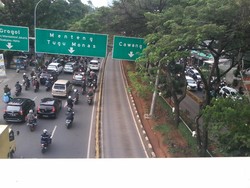 Tak Ada Lagi Pemotor Nakal di Busway Jl Terusan Kuningan Sore Ini