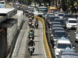 Sanksi Penerobos Jalur Busway, Sumarsono: Sebaiknya Cabut SIM
