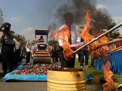 Operasi Sepekan Ramadan, Ribuan Liter Miras dan Narkoba Dimusnahkan