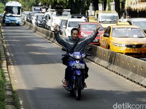 Meski Didenda Rp 500 Ribu, 333 Pengendara Terobos Busway Sepanjang Kemarin Meski Didenda Rp 500 Ribu, 333 Pengendara Terobos Busway Sepanjang Kemarin