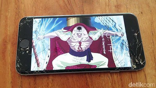 Layar Retak Ponsel Didandani Jadi Keren