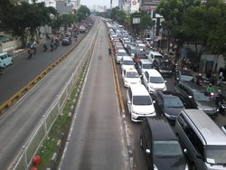 Sore Hari, Busway di Mampang Bebas dari Penerobos