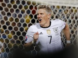 Schweinsteiger Belum Kuat Main 90 Menit