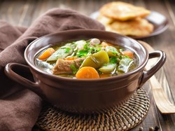 Sup Bisa Cegah Perut Kembung dan Makan Berlebih Selama Ramadan (2)