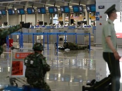 Seorang Pria Melempar Botol Bir yang Bisa Meledak di Bandara Shanghai