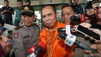 KPK Periksa Safrie Safei