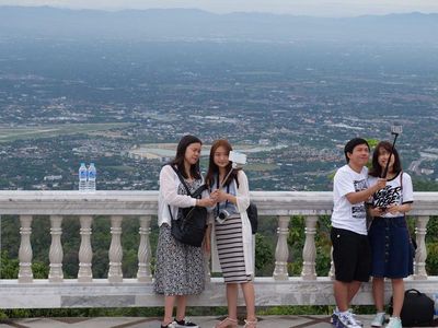 Indahnya Chiang Mai dari Ketinggian, Lihatlah dari Vihara Ini