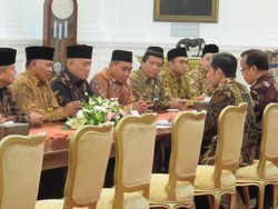 Temui Presiden Jokowi, Komisi Pengawas Haji Curhat Belum Digaji