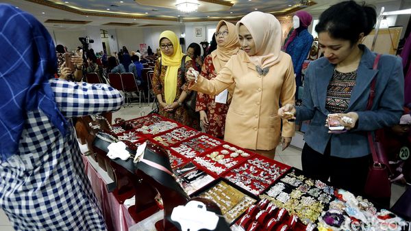 Kemenpora Gelar Bazar Murah Ramadan