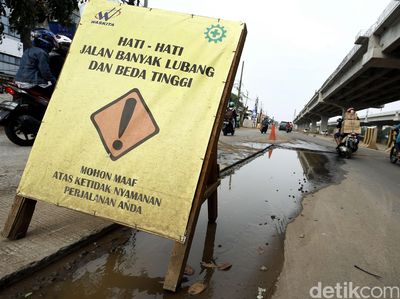 Jalan Kalimalang Jadi Jalur Neraka Bagi Pemudik