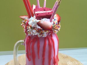 Resep Minuman: Strawberry Freakshakes