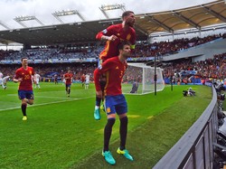 Kunci Kemenangan Spanyol: Bermain Kolektif dan Sabar