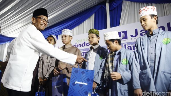 Jamkrindo Santuni Anak Yatim