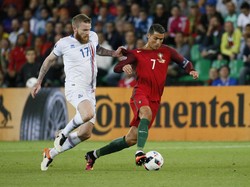 Portugal Diimbangi Islandia 1-1