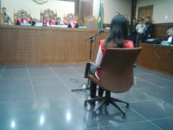 Ini Kandungan Zat Korosif dalam Es Vietnam yang Diseruput Mirna