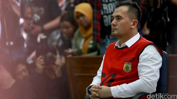 10 Foto Terpopuler: Saipul Jamil, Aura Kasih hingga Aurel Hermansyah