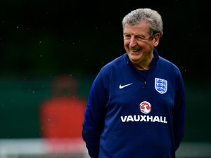 Inggris Tetap Percaya Diri meski Jalan Berat Menanti