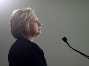 Hillary Sebut Komentar Trump Soal Penembakan Orlando Sungguh Memalukan Hillary Sebut Komentar Trump Soal Penembakan Orlando Sungguh Memalukan