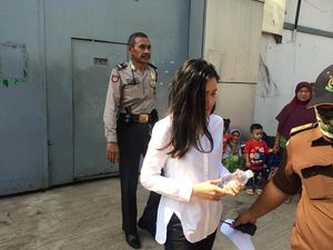 Tiba di PN Jakpus, Jessica Langsung Ikuti Sidang Pembacaan Dakwaan