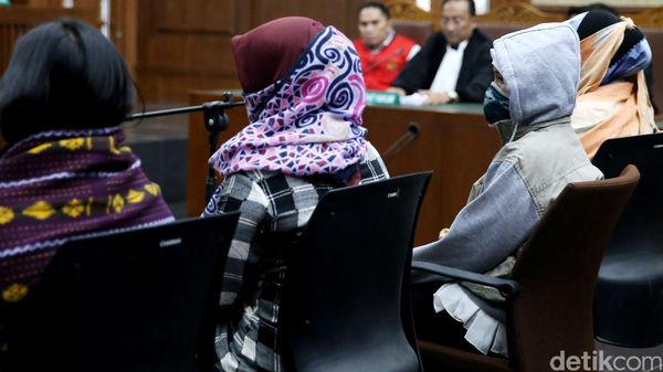 Pembantu Ivan Haz Bersaksi di Pengadilan