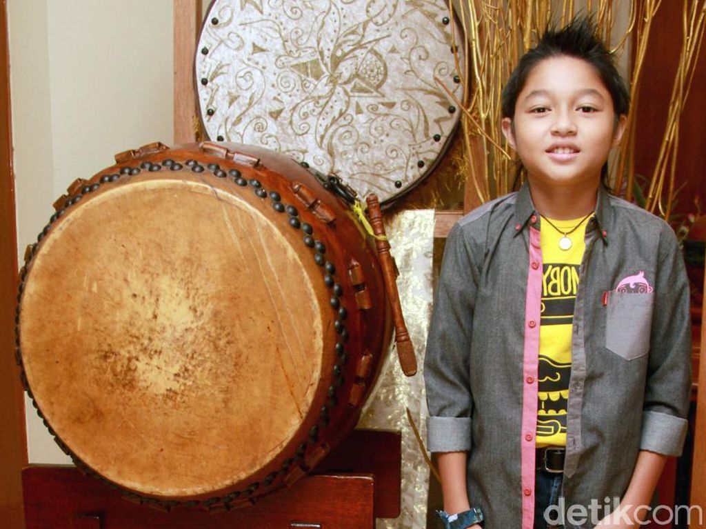 Okie Agustina Adukan Postingan Keisha Alvaro ke Pasha Ungu Okie Agustina Adukan Postingan Keisha Alvaro ke Pasha Ungu