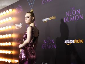 Elle Fanning yang Makin Wow Beranjak Dewasa Elle Fanning yang Makin Wow Beranjak Dewasa