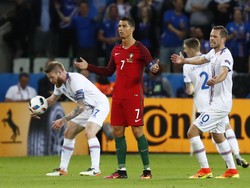 Oliver Kahn Sebut Ronaldo Kurang Gigih dan Membosankan