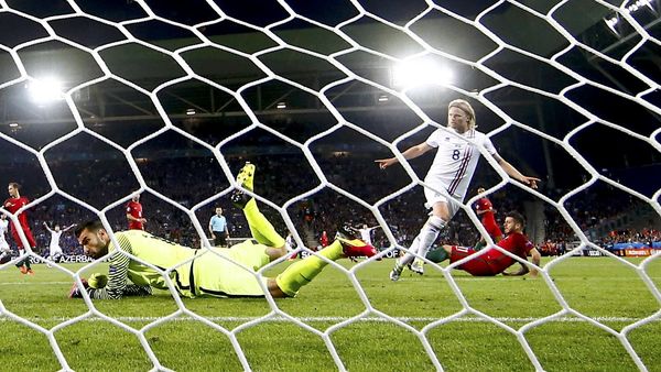 Portugal-Islandia Berbagi Angka